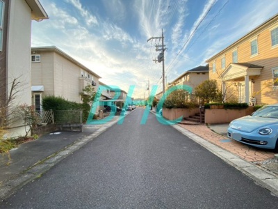【前面道路含む現地写真】 | 松が丘３丁目