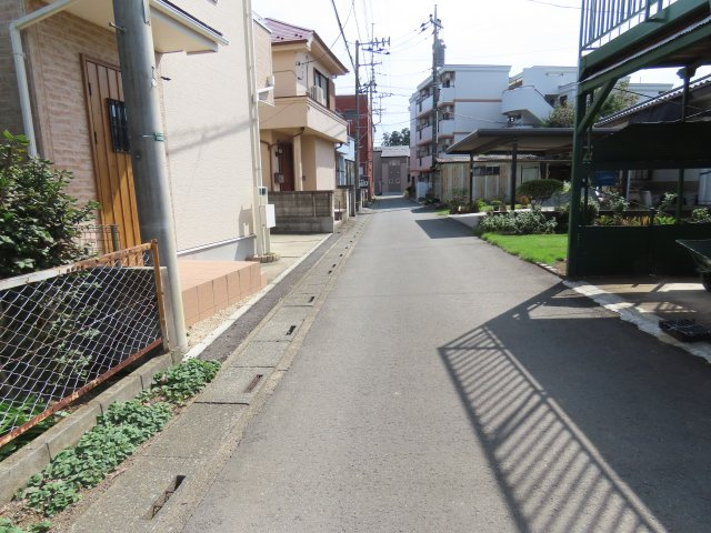 坂戸市片柳売地の前面道路含む現地写真