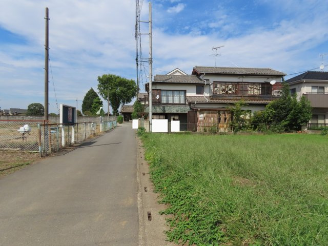 坂戸市片柳売地の前面道路含む現地写真