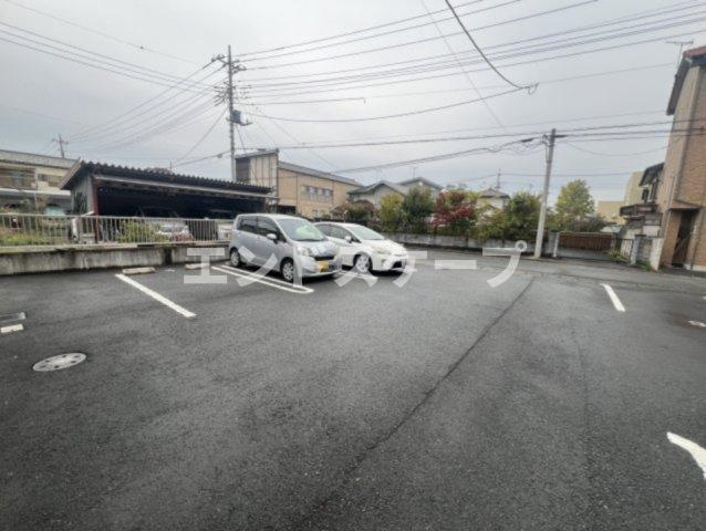 ＩＳＨＩＫＡＷＡ　ＨＩＬＬＳ　Ⅶの駐車場|高崎、前橋のお部屋探しはエンドスケープまで！お客様の理想お聞かせ下さい♪