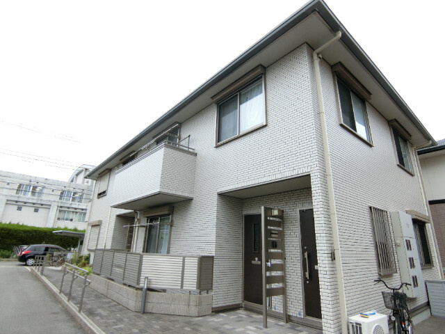 神戸市西区王塚台６丁目のアパートの外観