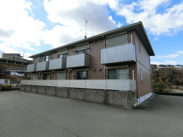 神戸市西区押部谷町木見のアパートの外観