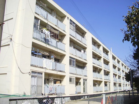 明石市東野町の賃貸マンションの外観