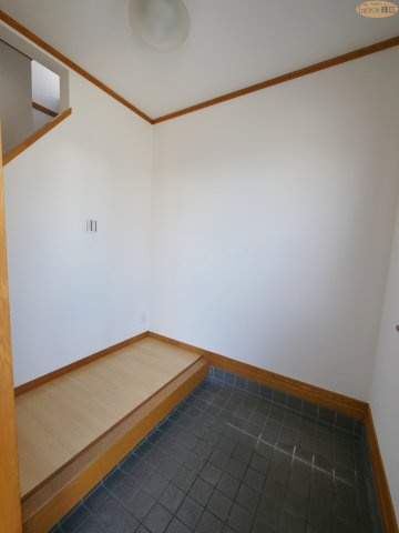 【玄関】 | 加古川市平岡町高畑　中古戸建