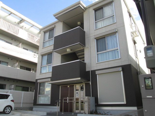 神戸市西区前開南町１丁目のアパートの外観