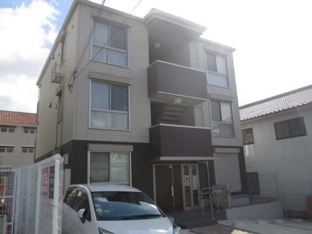 神戸市西区前開南町１丁目のアパートの外観