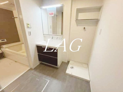 【設備】 | シュガーハウス | 室内洗濯機置き場です。