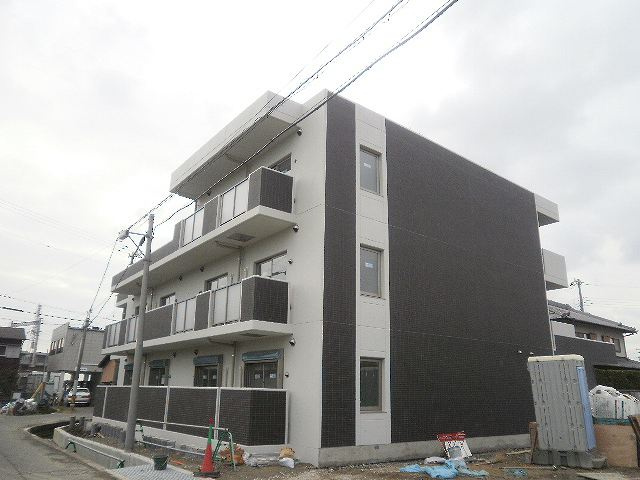 神戸市西区南別府１丁目の賃貸マンションの外観