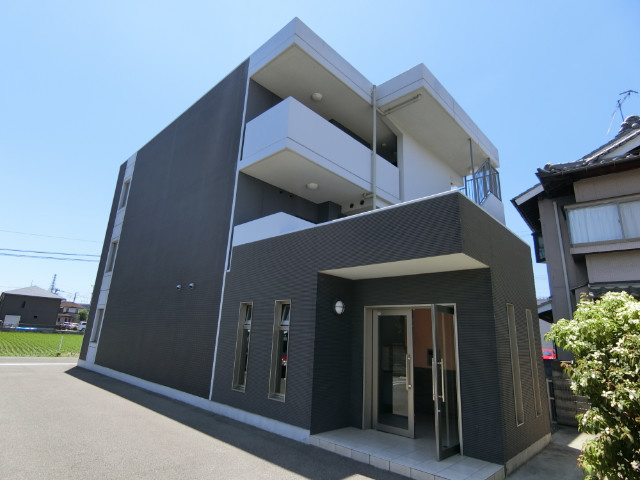 神戸市西区南別府１丁目の賃貸マンションの外観