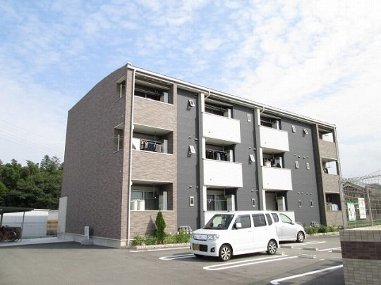 神戸市西区伊川谷町別府のアパートの外観