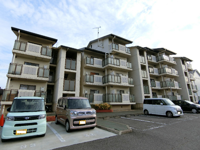 神戸市西区南別府１丁目の賃貸マンションの外観