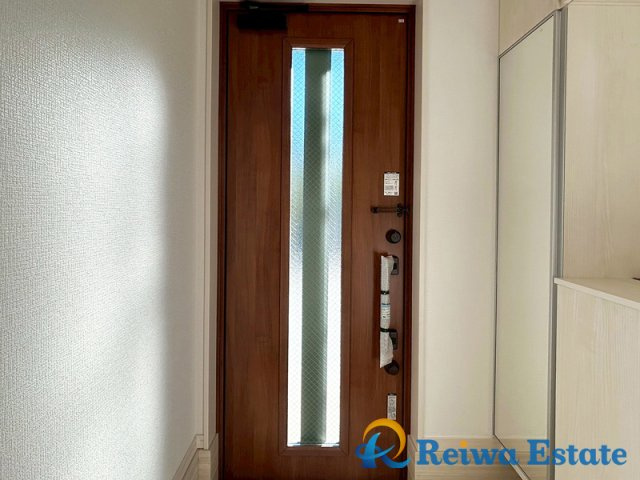 新築戸建　茅ヶ崎市香川4丁目の玄関