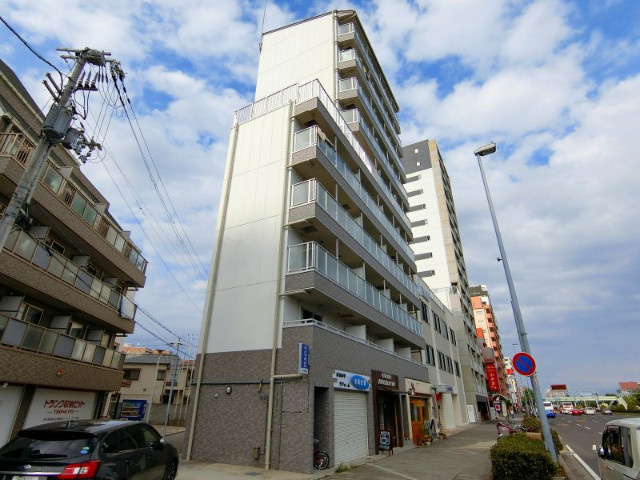 神戸市須磨区衣掛町５丁目の賃貸マンションの外観