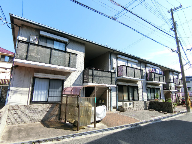 神戸市須磨区天神町２丁目のアパートの外観