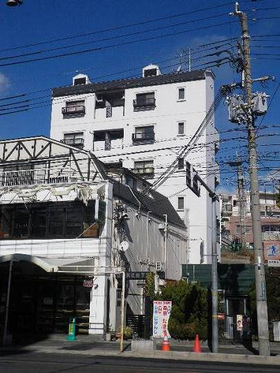 神戸市須磨区須磨浦通４丁目の賃貸マンションの外観