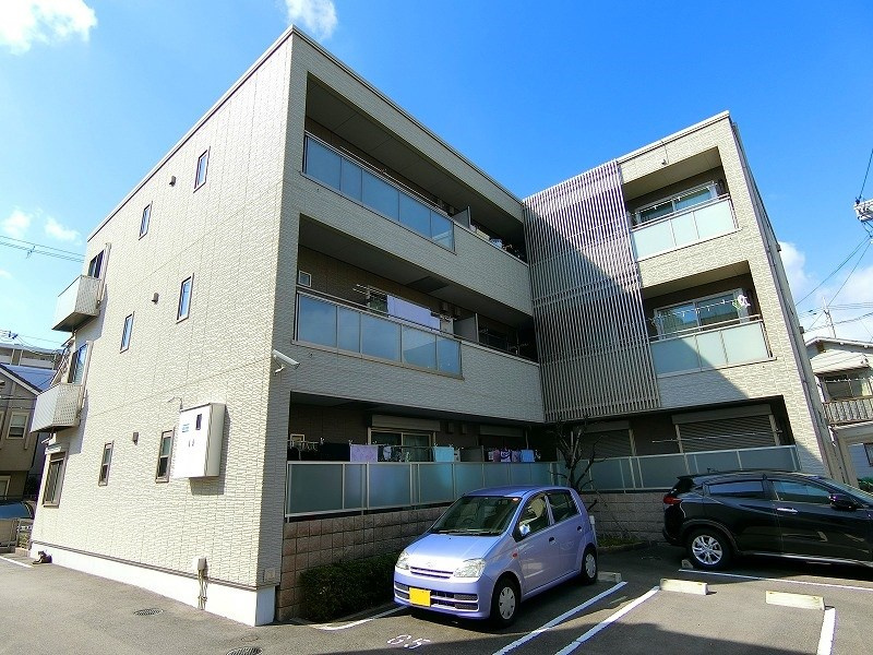 神戸市長田区長楽町２丁目の賃貸マンションの外観