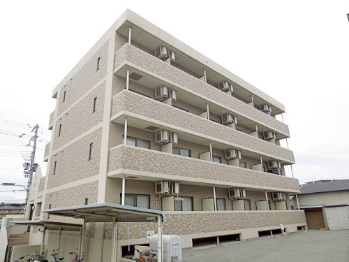 神戸市垂水区名谷町字室山の賃貸マンションの外観