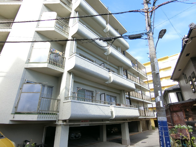 神戸市須磨区離宮前町２丁目の賃貸マンションの外観