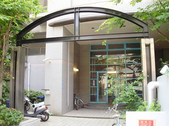 神戸市長田区大橋町４丁目の賃貸マンションのエントランス
