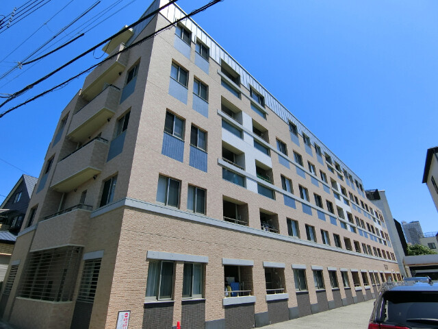 神戸市須磨区須磨本町１丁目の賃貸マンションの外観
