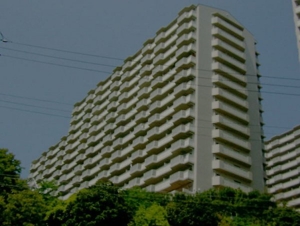 神戸市須磨区道正台１丁目の賃貸マンションの外観
