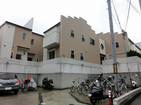 神戸市長田区西山町１丁目のアパートの外観