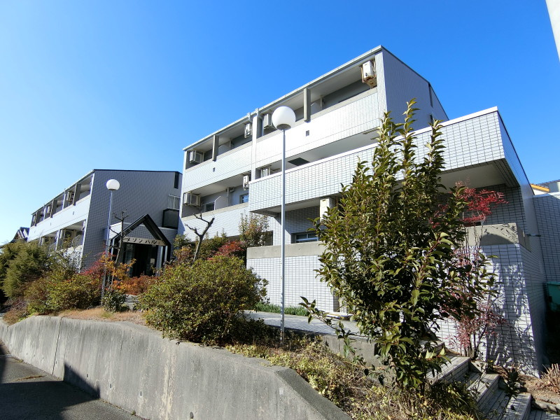 神戸市須磨区白川台４丁目の賃貸マンションの外観