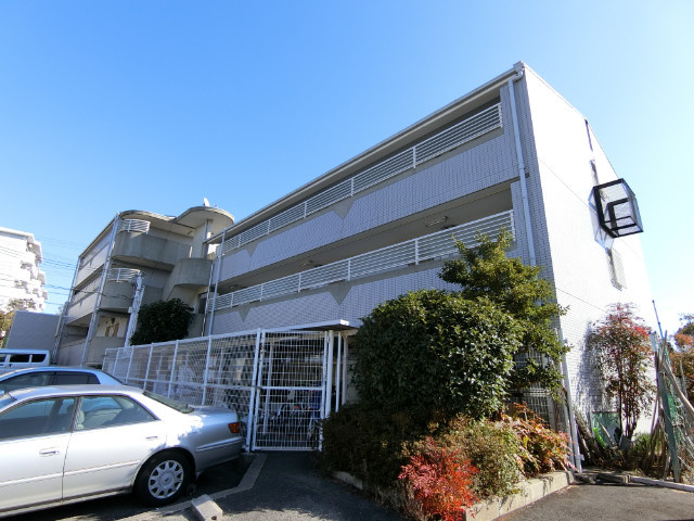 神戸市須磨区白川台４丁目の賃貸マンションの外観