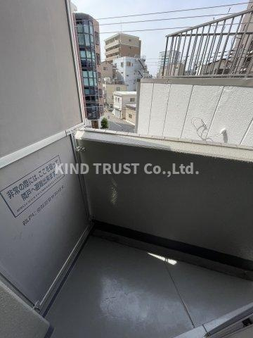 グリーンプラザ新梅田のバルコニー|バルコニーがあります