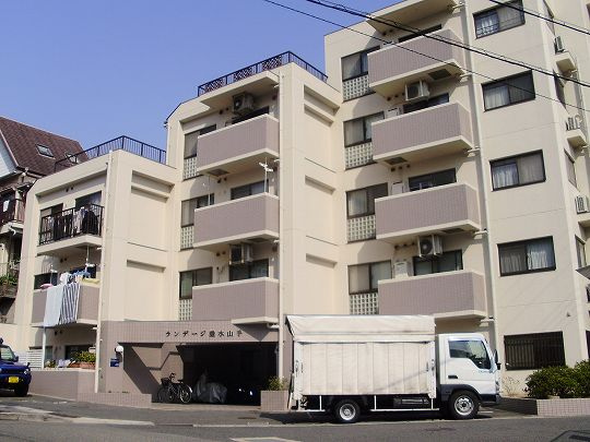 神戸市垂水区千鳥が丘２丁目の賃貸マンションの外観