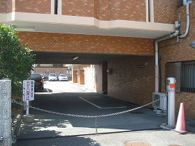 神戸市長田区神楽町６丁目の賃貸マンションの駐車場