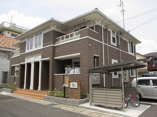 神戸市垂水区青山台２丁目のアパートの外観