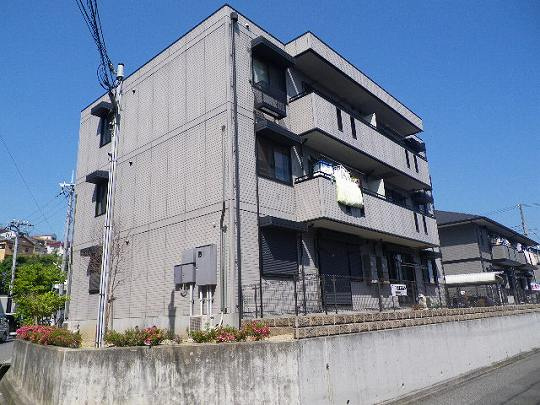 神戸市垂水区西舞子７丁目のアパートの外観