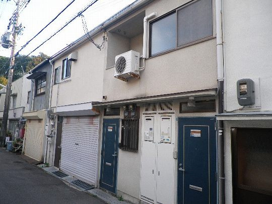 神戸市垂水区舞子台２丁目のアパートの外観