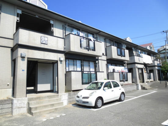 神戸市垂水区舞子台５丁目のアパートの外観