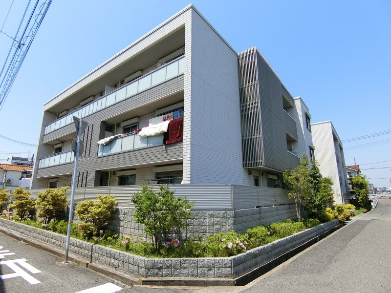 神戸市垂水区大町４丁目のアパートの外観