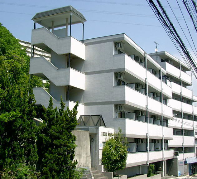 神戸市須磨区道正台１丁目の賃貸マンションの外観