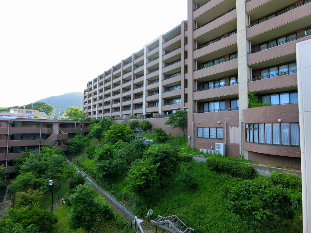 神戸市須磨区潮見台町２丁目の賃貸マンションの外観