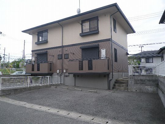 神戸市須磨区多井畑南町のテラスの駐車場