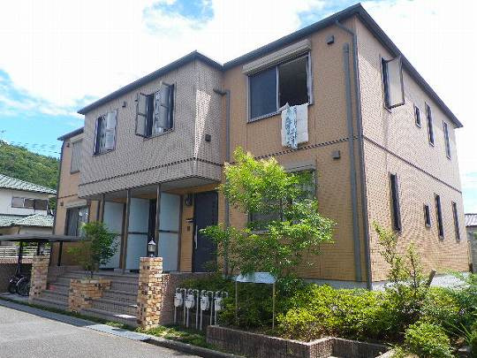 神戸市須磨区若草町３丁目のアパートの外観