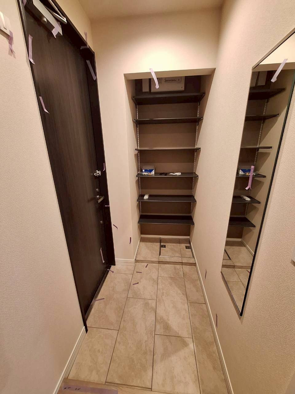 ベルフラット入谷サイドの玄関