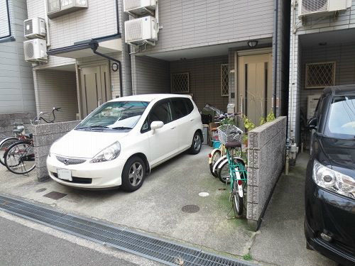 神戸市長田区細田町３丁目の一戸建ての駐車場