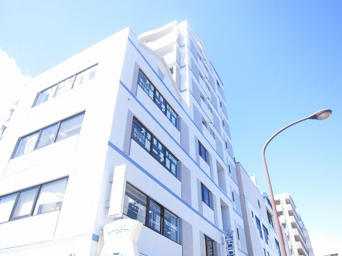 神戸市須磨区戎町３丁目のアパートの外観