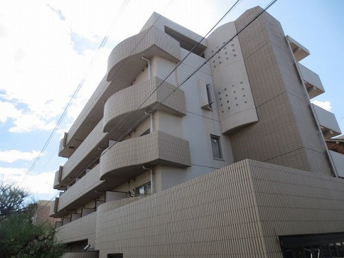 神戸市須磨区桜木町２丁目の賃貸マンションの外観