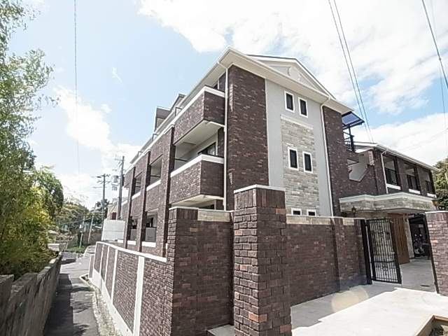 神戸市垂水区陸ノ町のアパートの外観