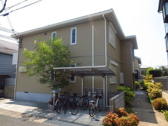 神戸市須磨区行幸町２丁目のアパートの外観