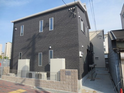 神戸市長田区大道通２丁目のアパートの外観|おしゃれな外観。