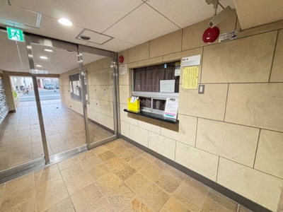 【その他共用部分】 | コーポあびこ | 【エントラス】管理が行き届いたきれいなエントラスで気持ちがいいですね！