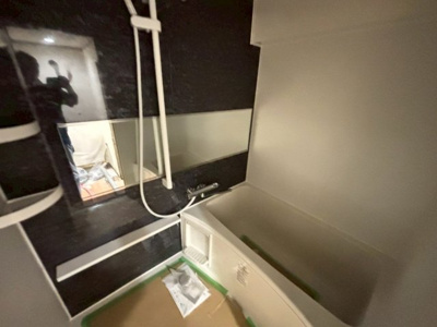 【浴室】 | コーポあびこ | 【浴室】ゆったりとくつろげる綺麗な浴室ですよ！時間短縮でシャワーだけの方も多いですが、一日の疲れを癒すため湯船に浸かれば心身ともにリラックスできますね♪