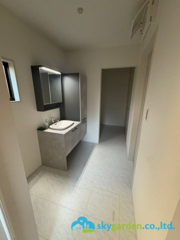 平塚市虹ケ浜　新築戸建　全2棟2号棟の脱衣所